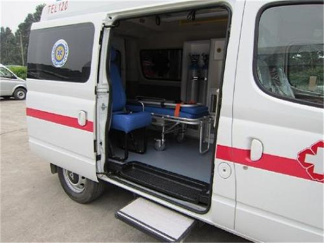 月湖救护车出租服务案例7